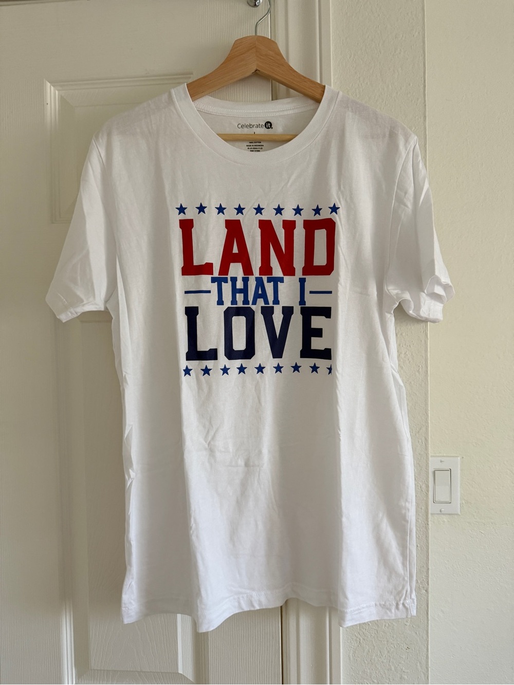 Celebrate It White Patriotic 'Land That I Love' Tee with Red & Blue Print